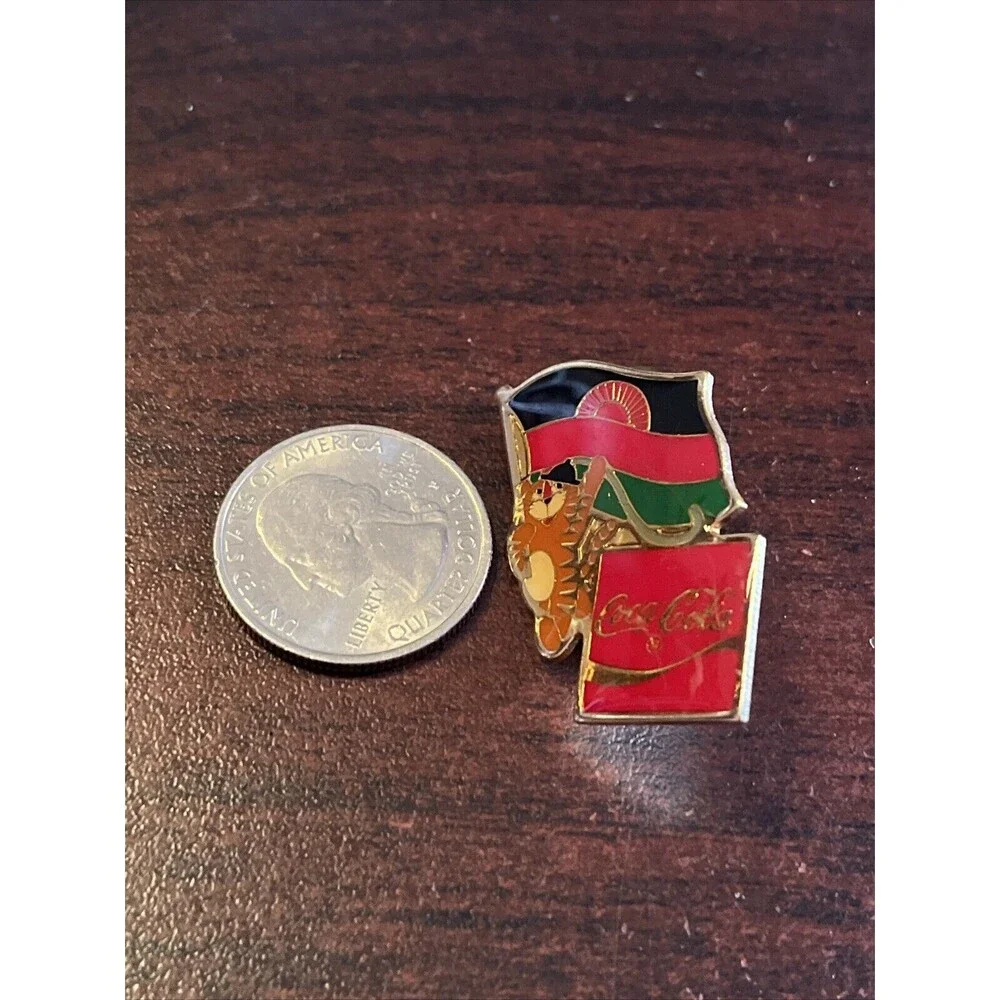 Vintage‎ 1988 Seoul Olympics Coca Cola Hodori Tiger Malawi Flag Lapel Pin